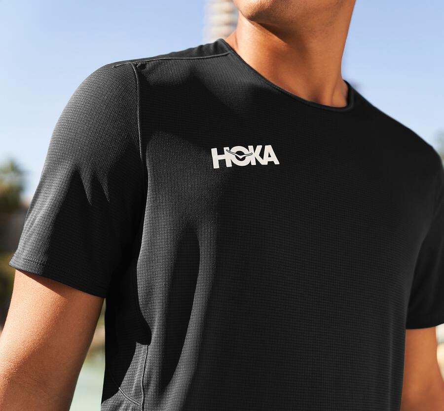 Hoka One One Top Herre - Performance Kort Sleeve - Sort - 196504XGI